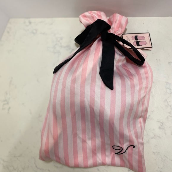 VICTORIA SECRETS slippers✨✨NEW✨✨SIZE 7/8 - Picture 3 of 8